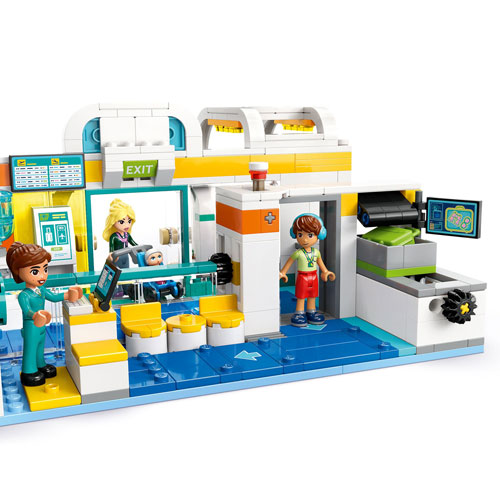 LEGO Friends: Heartlake City Airport and Airplane - 958 Pieces (42656)
