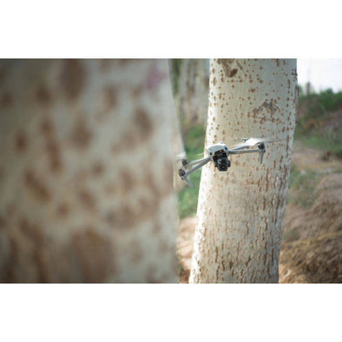 Drone quadricoptère Air 3S avec caméra et manette de DJI - Gris