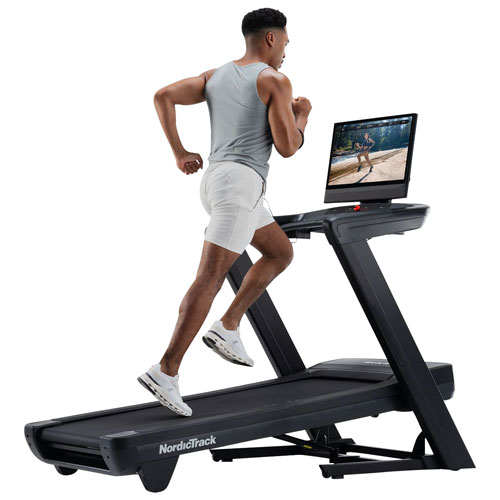 Tapis roulant Commercial 2450 de NordicTrack avec écran tactile pivotant de 24 po