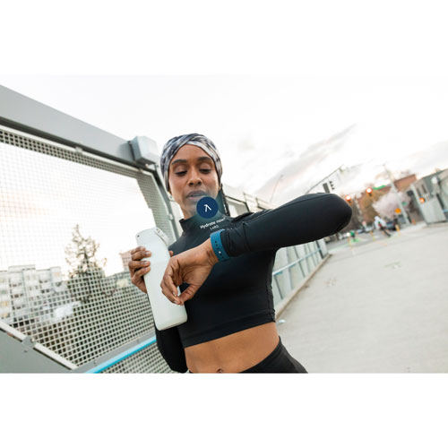 Bouteille d'eau de 1 L PureVis 2 autonettoyante en acier inoxydable isotherme avec capteur intelligent de LARQ - Blanc