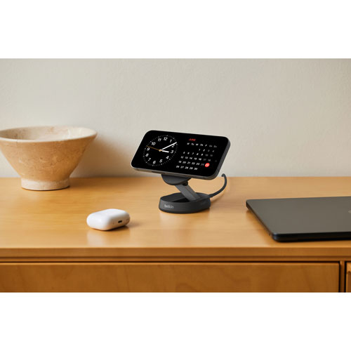 Belkin BoostCharge Pro 15W Qi2 Wireless Charging Stand - Black