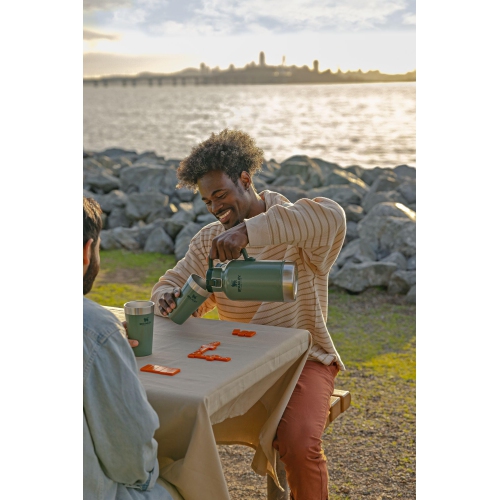 Stanley – cruche sous vide classique, capacité, acier inoxydable, vert martelé, 64 OZ/1,90 L