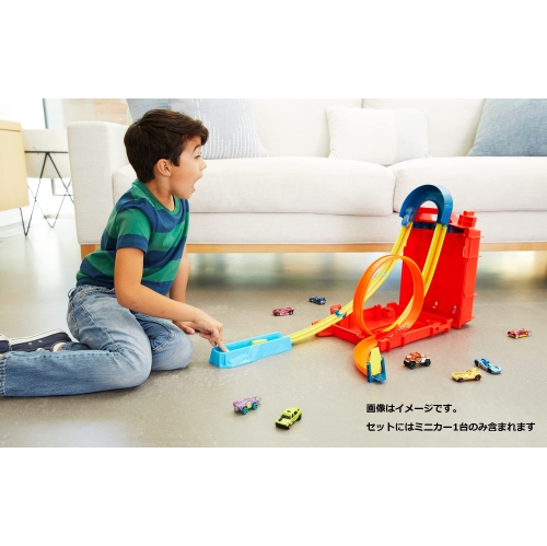 Hot Wheels Track Builder Unlimited Playset Fuel Can Stunt Box, 14 Component Parts & 1:64 Scale Toy Car