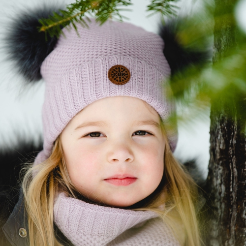 Chapeau d'hiver à pompon doux au toucher Cashmere-Feel de CaliKids - Lilas