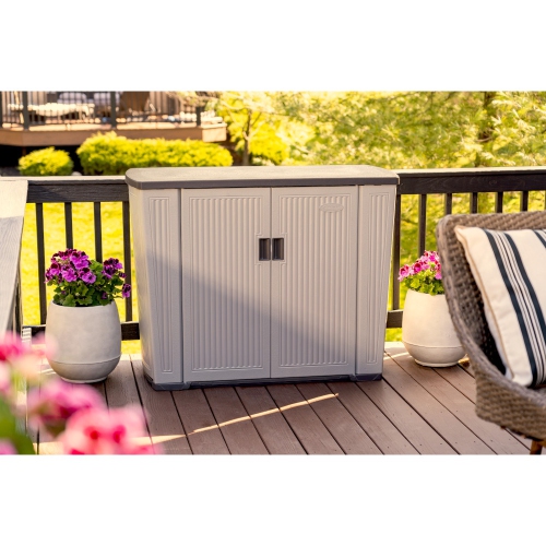 Suncast : 130 gal Unité de rangement Backyard Oasis - Gris tourterelle
