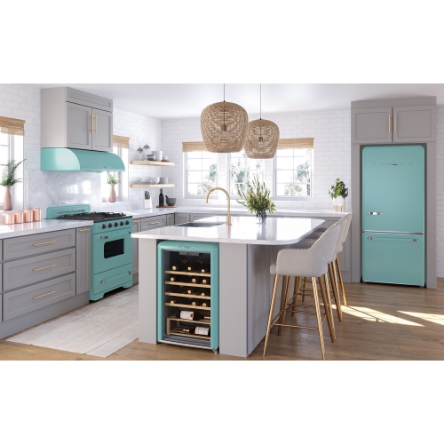 Unique Appliances Classic Retro 30-inch 17.7 cu. ft. Frost Free Bottom Freezer Counter Depth Refrigerator with Built-In Ice Maker in Ocean Mist