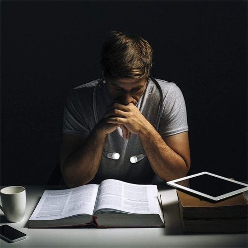 YOULIGHTS LED Neck Light Eye Protection Book Light, Reading Light with 3 Brightness Levels, Rechargeable Bendable Arm, Suitable for Knitting,