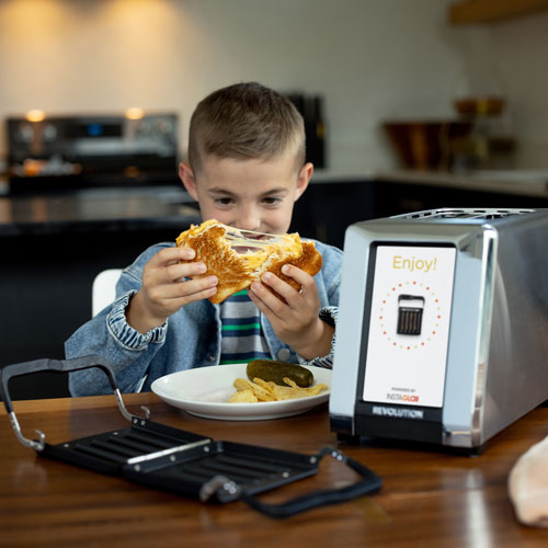 Revolution Revolution R180 Connect Toaster - 2-Slice - Black