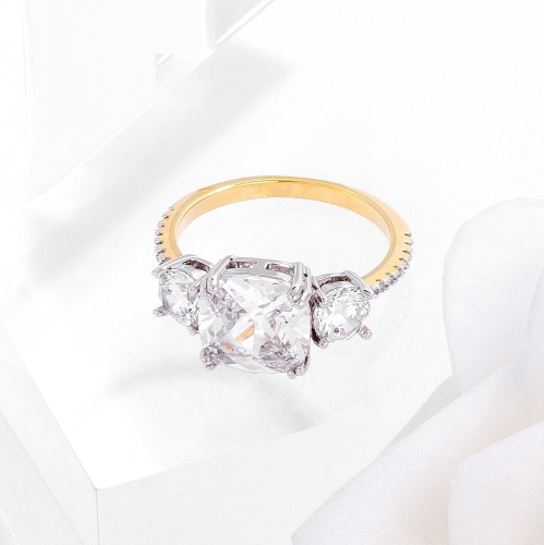 The Modern Royal Trendy Ring