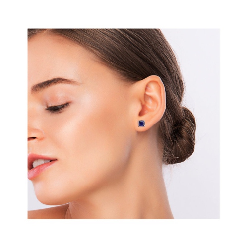 Boucles d'oreilles solitaires en argent sterling avec saphirs bleus synthétiques taille princesse de 4,12 carat (8 mm)