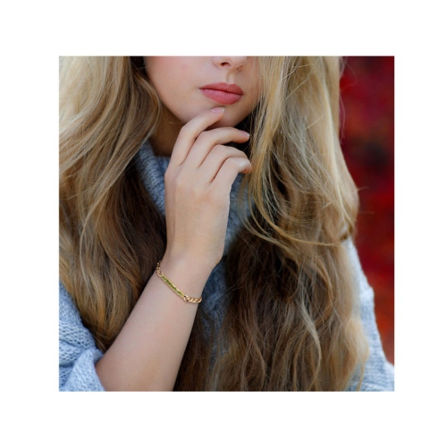 2.85 Carat Peridot Figaro Bracelet in Yellow Sterling Silver (7.25 Inches)