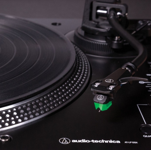 Audio-Technica AT-LP120XUSB-BK Direct-Drive Turntable - Bonus Gadget Cleaner Included!
