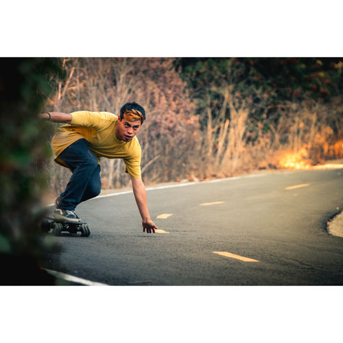 Planche à roulettes longue électrique de Shark