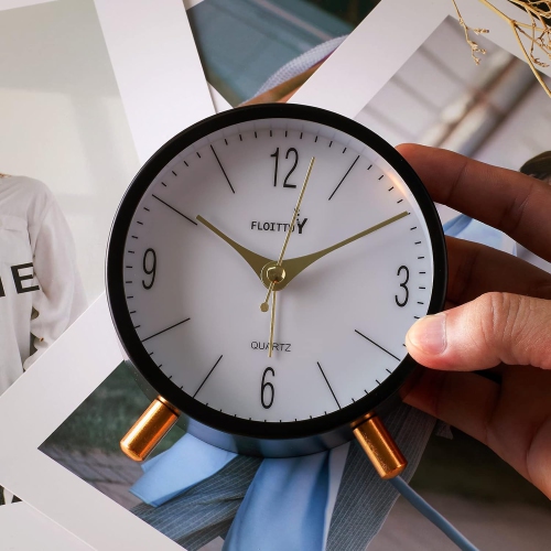 4 inches Super Silent Alarm Clock, Round Alarm Clock with Night Light,Battery Operated,Easy Set Entry Lux Stylefor Desk, Bedroom,Classic Black