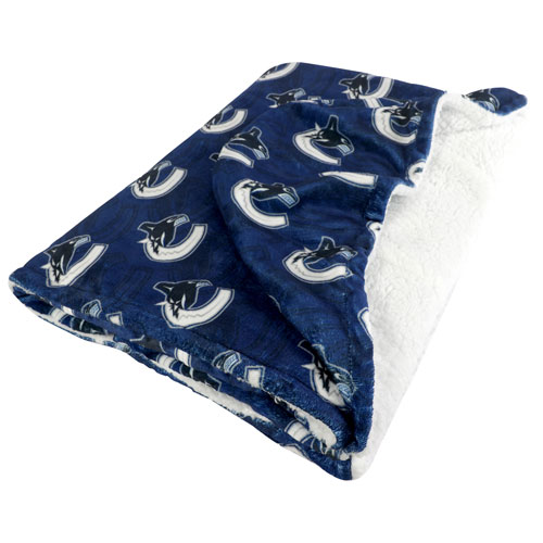 NHL Hooded Throw Blanket - 50" x 70" - Vancouver Canucks