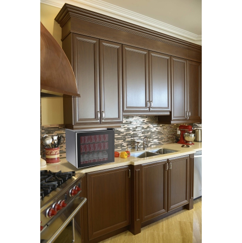 Frigidaire EFMIS164 70 Can, Glass Door Beverage Center Refrigerator