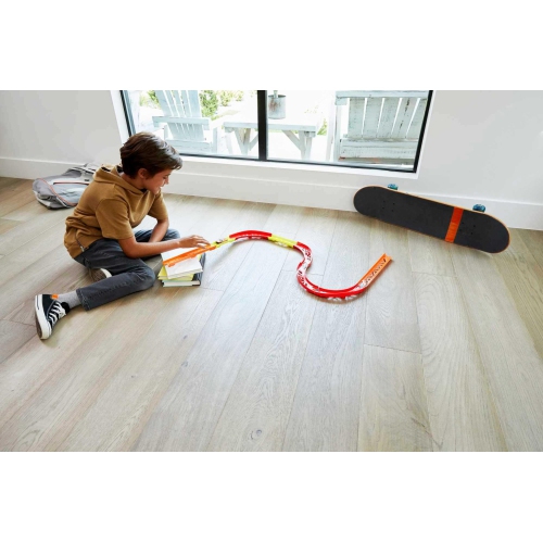 Ensemble de piste de course Hot Wheels, ensemble de jeu Track Builder Unlimited Premium Curve, 16 pièces et un véhicule à l'échelle 1:64.