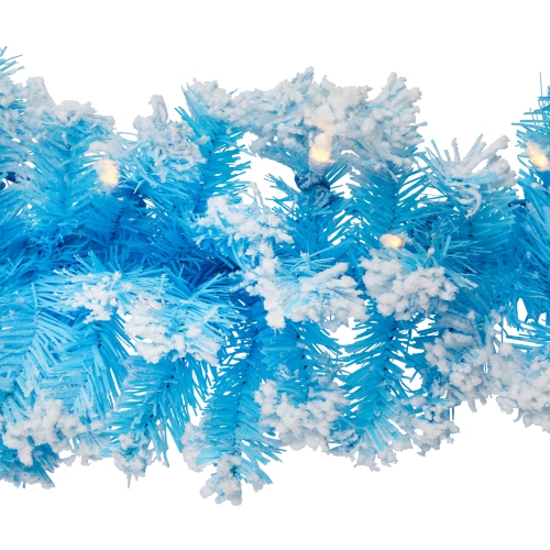 Guirlande de Noël en pin floqué artificiel illuminé - 9 pi - Bleu ciel - Lumières transparentes