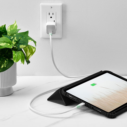 Insignia 40W USB-C Compact Wall Charger - Only at Best Buy