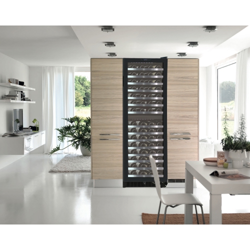 Refroidisseur à vin intégré pour 155 bouteilles