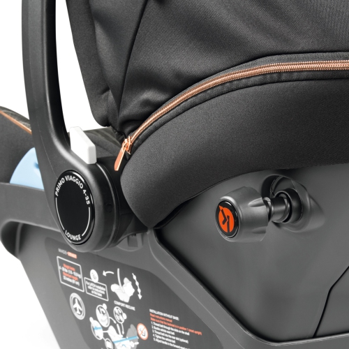 Siège d'auto pour bébé Primo Viaggio 4-35 Lounge de Peg Perego – FIAT 500