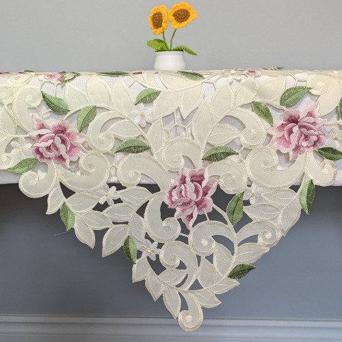 Nappe carrée brodée rose lilas cottage, décoration de lin de table carrée 32 po, résistance à l'eau, lavable à la machine