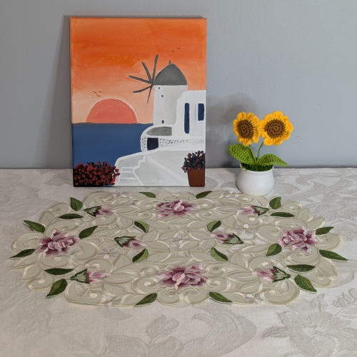 Napperon brodé rose lilas Cottage, 11 par 17 po, décoration de table en lin, résistance à l'eau, lavable à la machine