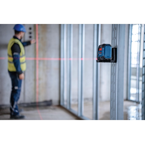 BOSCH GLL50-20 Cross Line Laser, Self Leveling, 50ft Range and Magnetic Laser Mount