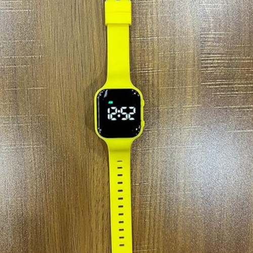 Vibrating Alarm Watch, Water Resistant Potty Training Watch Rechargeable Medical Reminder Watch with Timer and 15 Daily Alarms