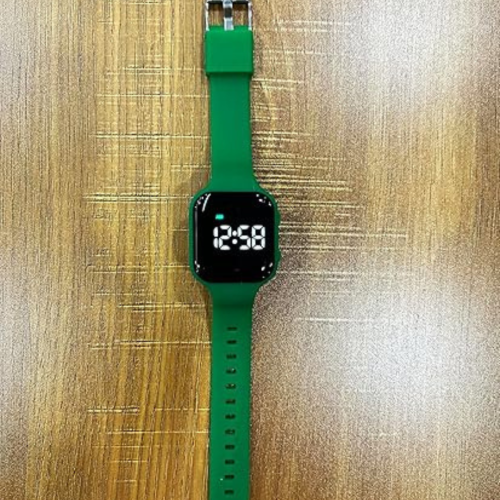 Vibrating Alarm Watch, Water Resistant Potty Training Watch Rechargeable Medical Reminder Watch with Timer and 15 Daily Alarms