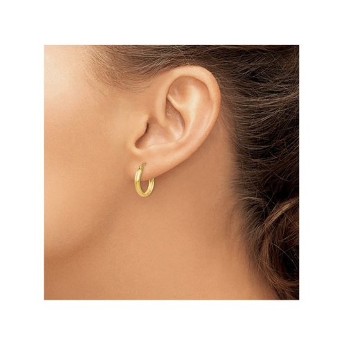 Classic Hoop Earrings in 14K Yellow Gold 2/3 Inch