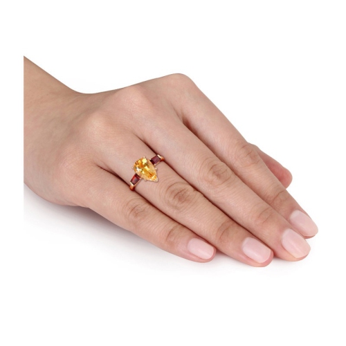 3.50 Carat Citrine and Garnet Ring in 14K Yellow Gold