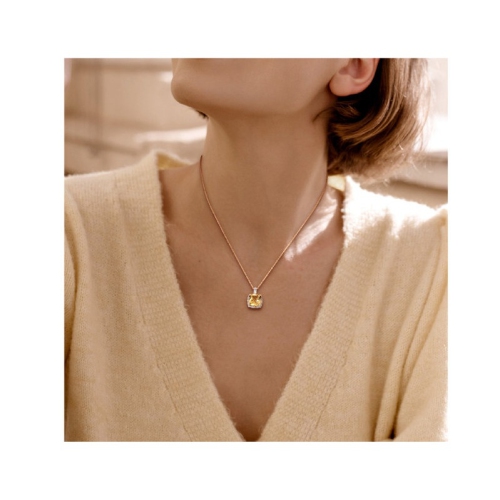 4.00 Carat Citrine Halo Pendant Necklace in 10k Yellow Gold with Chain