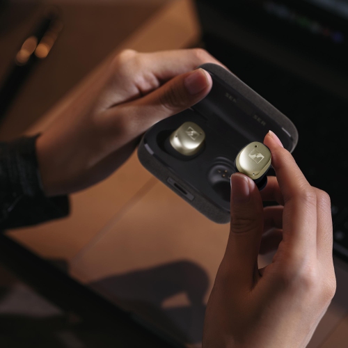 Écouteurs boutons 100 % sans fil à suppression du bruit Momentum 4 de Sennheiser