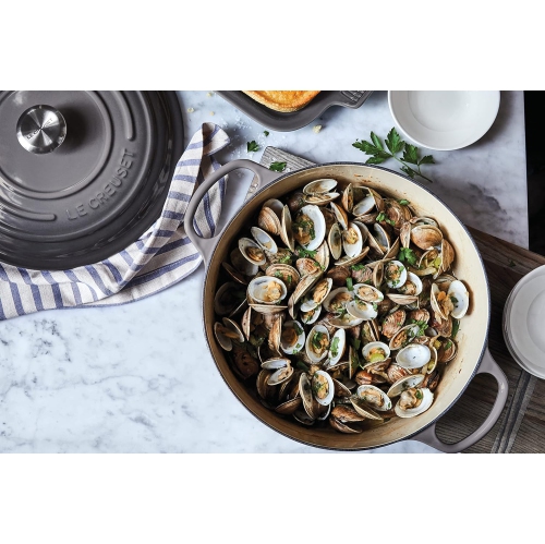 Le Creuset LS2501-227FSS Signature Enameled Cast Iron Round French Oven, 3 1/2 Quart, Oyster