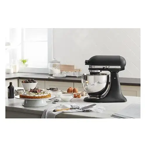 Batteur sur socle à tête inclinable de 5 pintes série Artisan de KitchenAid – Noir fer
