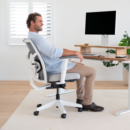 Desky Elite Ergonomic Chair With Headrest – Mesh Back, Sync-Tilt, Adjustable Arms – White