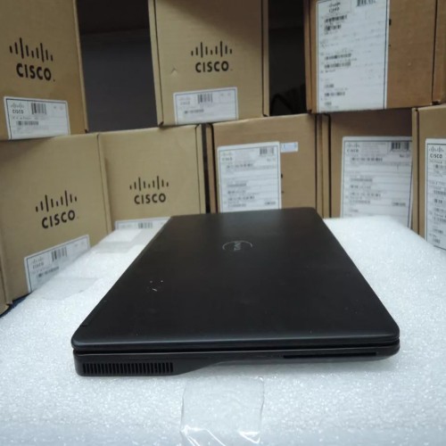 DELL LATITUDE E7250 INTEL CORE 12.5 i5-5300U Window 10 pro 2.30 GHz 8GB RAM SSD. by DELL - Refurbished condition - Image 3