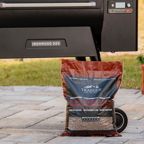Traeger Signature Blend Pellets - 20 lbs. Bag