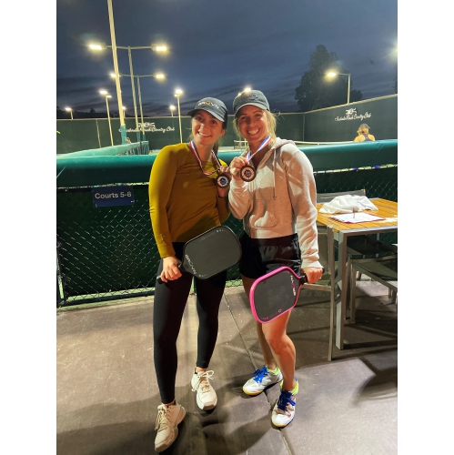 GRÜVN Starter Set 2 Gripper-16V Pickleball Paddles Aqua Spiral 2 Balls Beginner