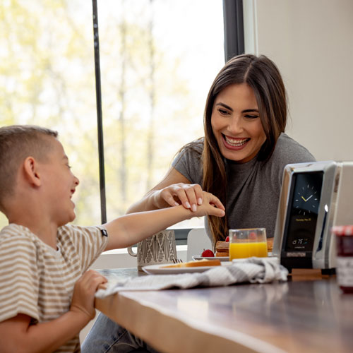 Grille-pain InstaGLO 2.0 de Revolution - 2 tranches - Noir mat