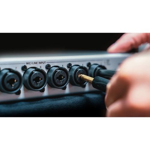 Préamplificateur dynamique série TASCAM-8P