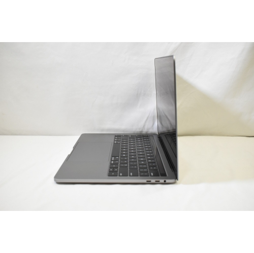 Apple MacBook Pro 2019 13-3" /i5/16GB/512GB by APPLE - Refurbished condition - Image 3