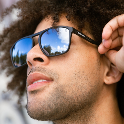 Mariner noir par Biscayners