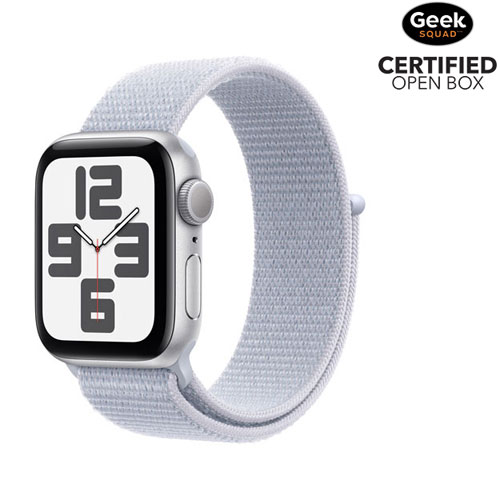 Boîte ouverte - Apple Watch SE (GPS) avec boîtier de 40 mm en aluminium argent et bracelet sport à rabat nuage bleu