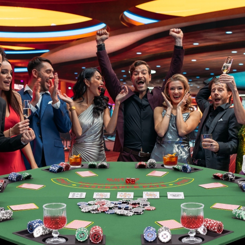 Gymax 8-Player Portable Poker Table Top w/Cup Holders & Chip Trays Carrying Bag Green