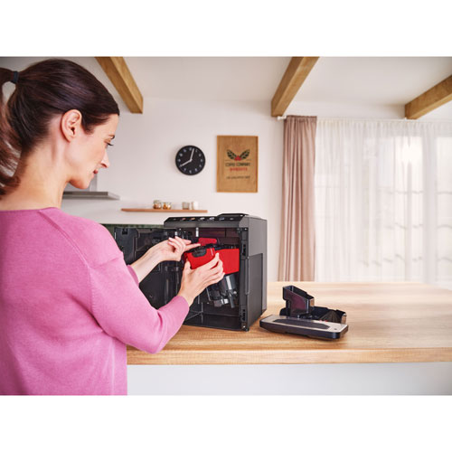 Machine à espresso automatique VeroCafe 500 de Bosch avec mousseur à lait - Noir