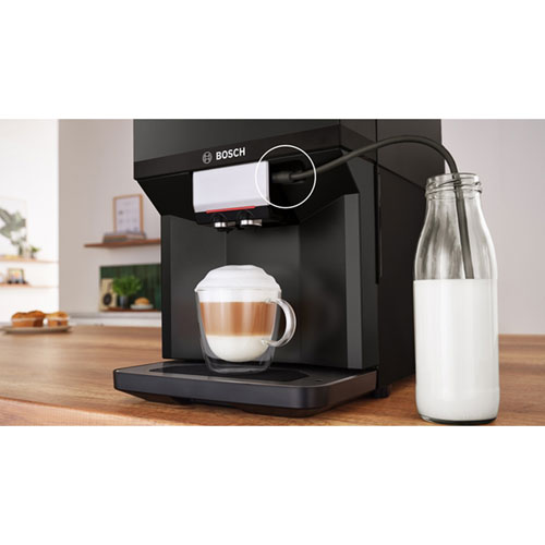 Machine à espresso automatique VeroCafe 500 de Bosch avec mousseur à lait - Noir