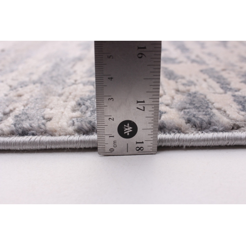 Noelle Taupe Polypropylene Rug 5'3" x 7'3"