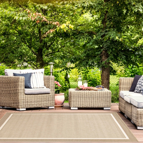 Platinum Grey Polypropylene Rug 6'7" x 9'6"